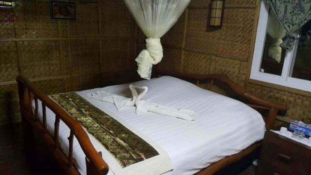 Soe Ko Ko Beach House & Restaurant Ngwesaung Extérieur photo